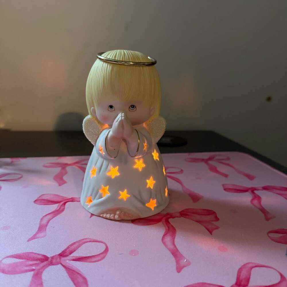 Vintage Ceramic Praying Angel Star Cut Out Tealight Holder